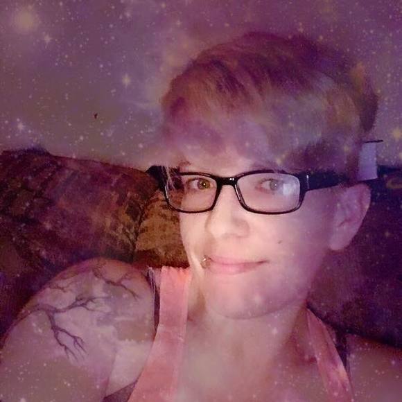 Meet your Posher, Des - Picture 1 of 1